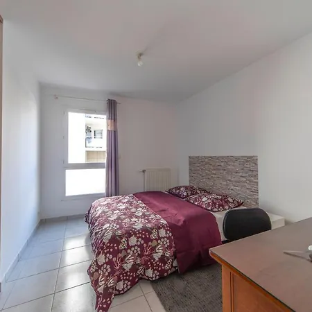 Appartement Meuble T4, Proche Centre , 4 Lits, Wifi Grenoble