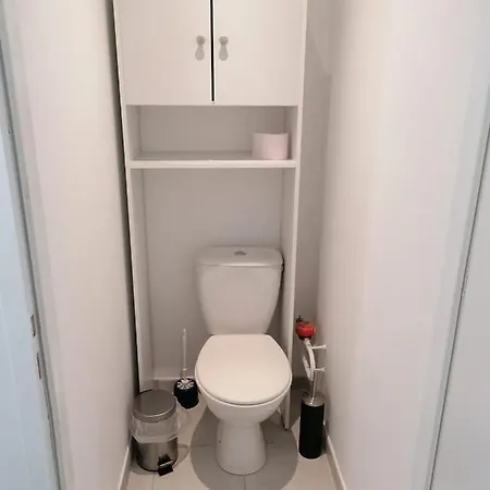 Апартаменты Meuble T4, Proche Centre , 4 Lits, Wifi *